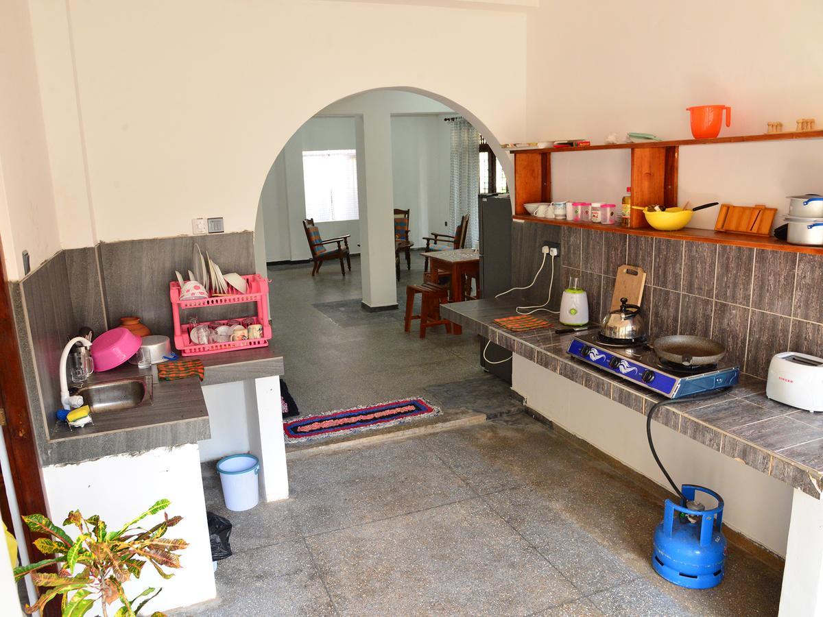 Happy Tuna Guesthouse Hikkaduwa Exterior foto